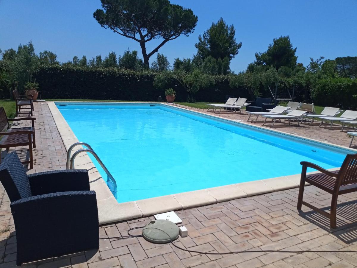 بوميتْسْيا Casale Di Tormaggiore Villa And Country Suites المظهر الخارجي الصورة