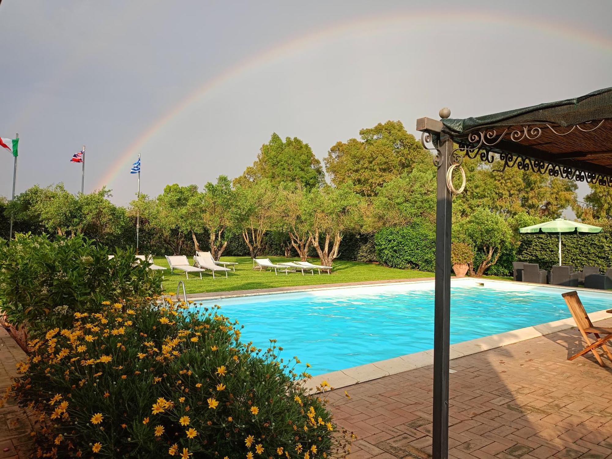 بوميتْسْيا Casale Di Tormaggiore Villa And Country Suites المظهر الخارجي الصورة