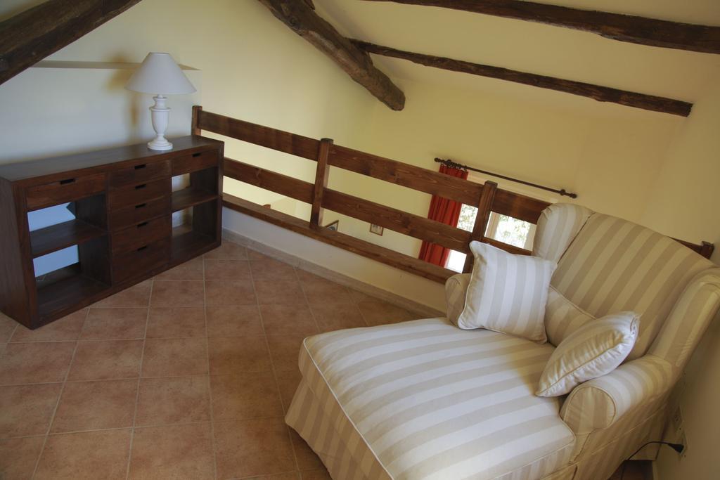 بوميتْسْيا Casale Di Tormaggiore Villa And Country Suites المظهر الخارجي الصورة