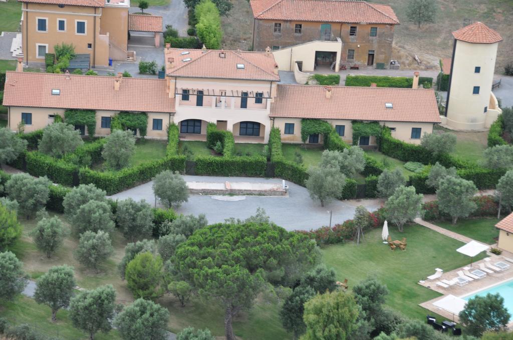 بوميتْسْيا Casale Di Tormaggiore Villa And Country Suites المظهر الخارجي الصورة