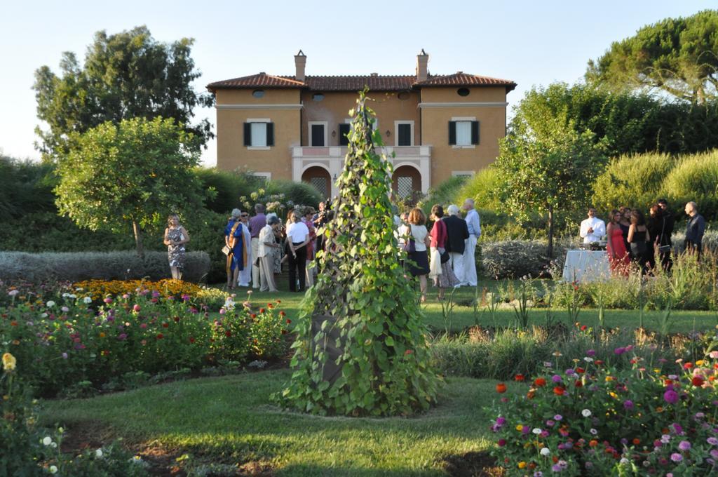 بوميتْسْيا Casale Di Tormaggiore Villa And Country Suites المظهر الخارجي الصورة