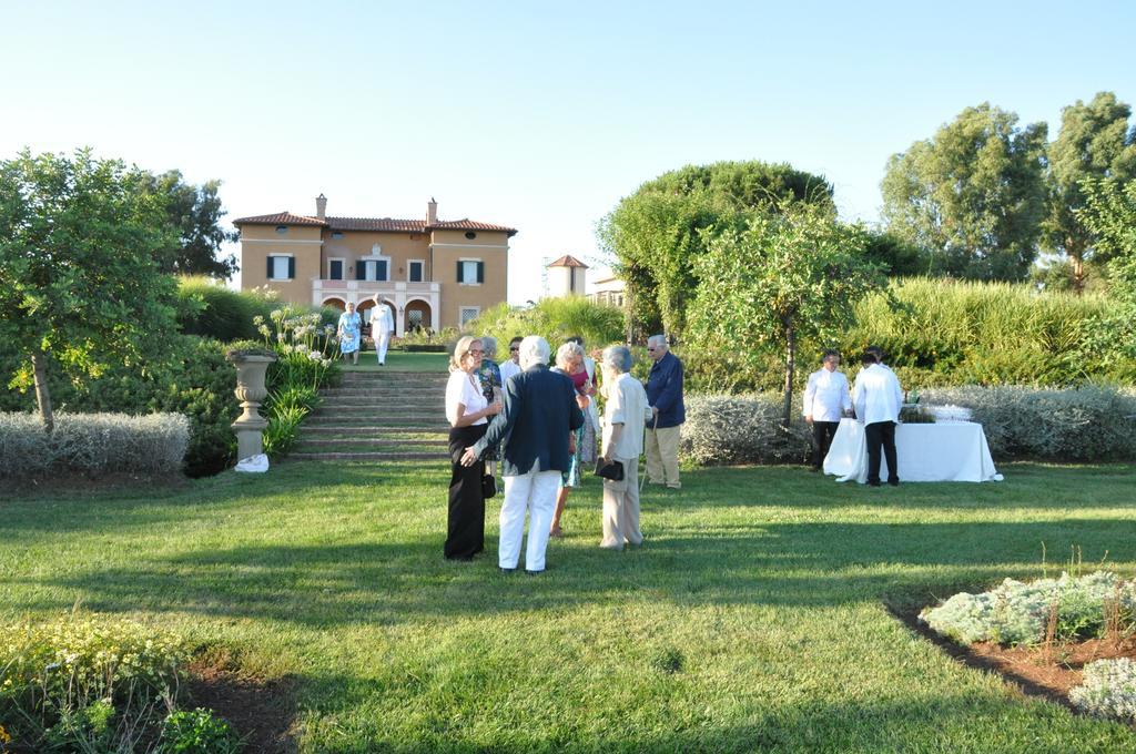 بوميتْسْيا Casale Di Tormaggiore Villa And Country Suites المظهر الخارجي الصورة